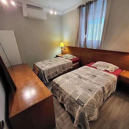 Seven Hills (adults Only) Ostello