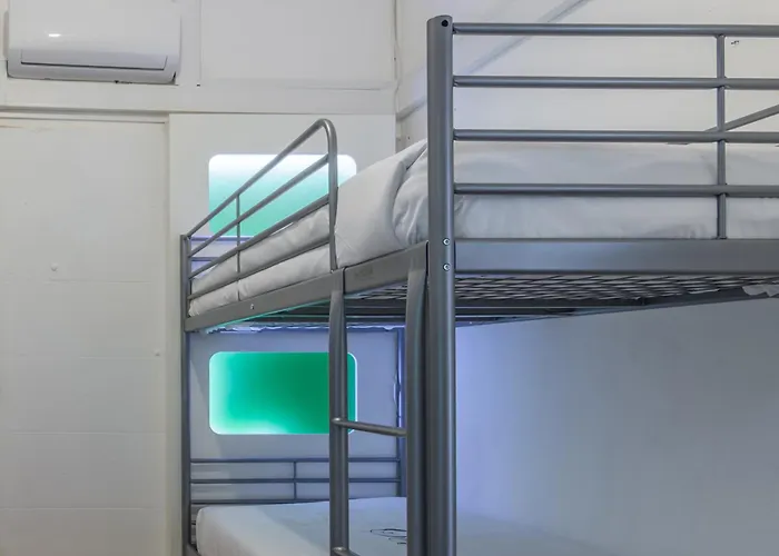 Seven Hills (adults Only) *