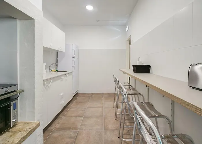 Seven Hills (adults Only) Hostel *