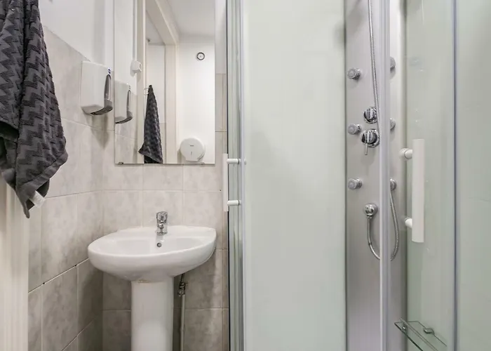 Hostel Seven Hills (adults Only)